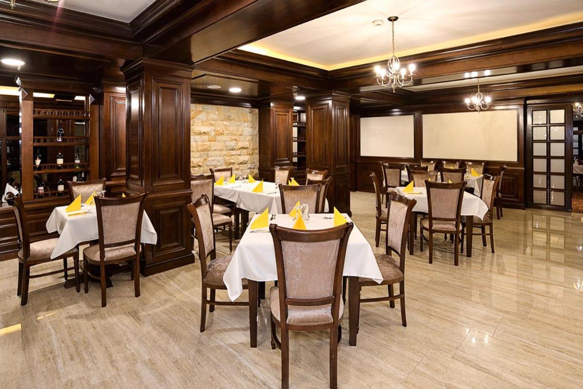 Hotel Alpin Rarau 큼홀룸그몰도베네스크 외부 사진