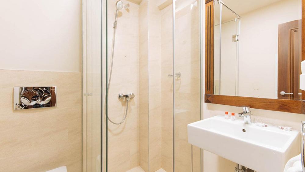 Hotel Alpin Rarau 큼홀룸그몰도베네스크 외부 사진